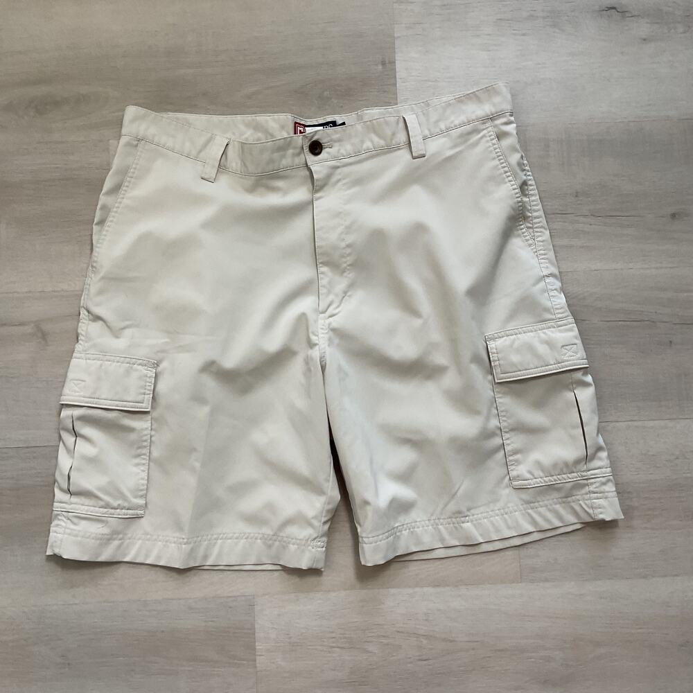 Chaps Mens Performance Cargo Shorts Off White Size 38
